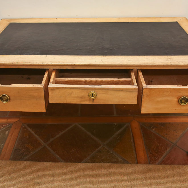 19thC Desk 4