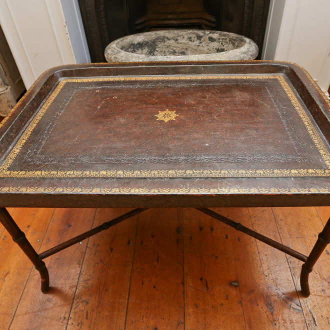 Tray on Stand 2